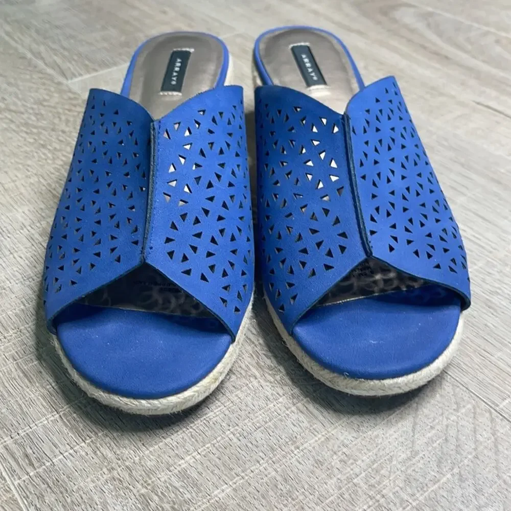 ARRAY Women's Lakeview Blue Faux Leather Wedge